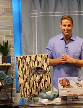 Lifestyle expert Dave Sinclair joined Candace Rose for an interview to share tips on how to create the perfect spa experience in your own home courtesy of Waterpik.