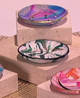 Clinton's Craft Corner: Watch Clinton Kelly, chef Michael Symon, chef Carla Hall and guest fans make beautiful marbled clay jewelry dishes on the Tuesday, May 16, 2017 episode of "The Chew".