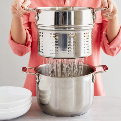 All-Clad Pasta Pot, 6 qt sur la table the american sale 60 percent