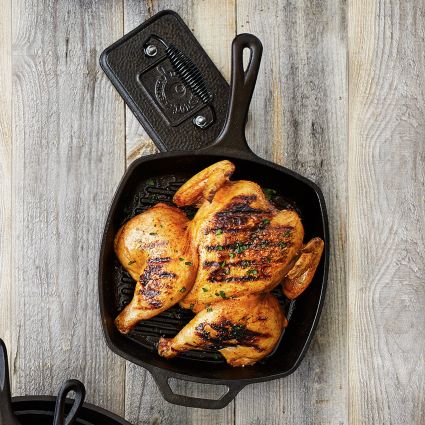 Lodge Square Grill Skillet, 10½" Cast Iron sur la table the american sale 60% off