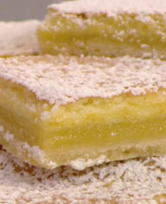 Watch Bird Bakery owner Elizabeth Chambers Hammer show Kathie Lee Gifford and Hoda Kotb how to make delicious lemon squares and old fashioned banana cream pudding on the Tuesday, July 25, 2017 episode of Today with KLG and Hoda.