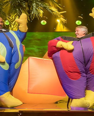 Watch Little Big Shots: Forever Young Season 1 Episode 6 "Never Too Old To Dream Big" Videos: Wednesday, July 26, 2017. See Steve Harvey get a whole new look and an extra bounce in his step when he joins this inflatable theater performance on the Wednesday, July 26th episode of Little Big Shots: Forever Young!