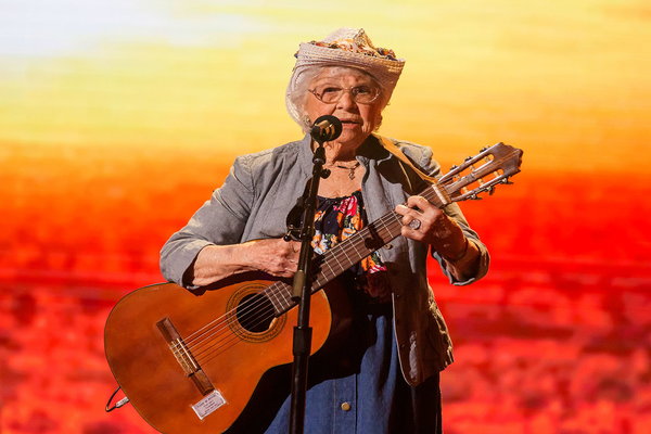  Watch Little Big Shots: Forever Young Season 1 Episode 5 Young At Heart Meet Videos on Wednesday, July 19, 2017. Meet talented yodeler Velma aka the greatest yodeling grandma! She's a 95 year old great grandma from Carson, California who has been singing since she was born. She and her husband traveled the country in an RV performing. Velma sang at Mt. Rushmore to all the presidents, at the Grand Canyon, Niagara Falls and more. In 1955 she performed on the Groucho Marx Show. She can imitate animals, instruments and more.