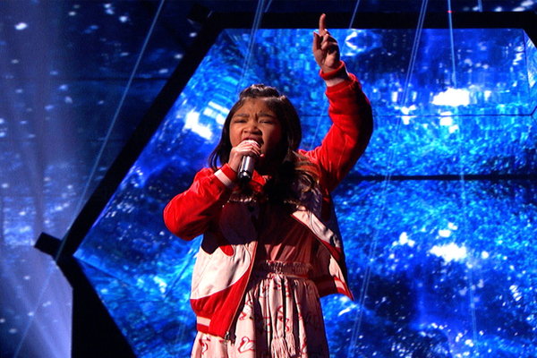  Watch America's Got Talent Season 12 Episode 13 Live Shows 1 Videos: Tuesday, August 15, 2017. See inspiring nine year old singer Angelica Hale cover Zedd's hit song "Clarity" beautifully. She has the voice of an angel!