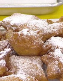 Watch chef Tory McPhail of New Orleans’ famed Commander’s Palace restaurant show Kathie Lee Gifford and Hoda Kotb how to make delicious beignets with powdered sugar in honor of Hoda Kotb's birthday on the Wednesday, August 9, 2017 episode of the Today show with KLG and Hoda.