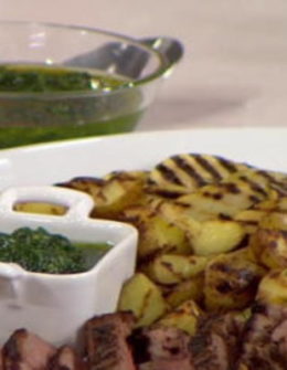 Watch Hunter Lewis of Cooking Light show Al Roker how to make easy and delicious steak and veggies with chimichurri with just five ingredients (in under 30 minutes!) on the Thursday, August 17, 2017 episode of the Today show.