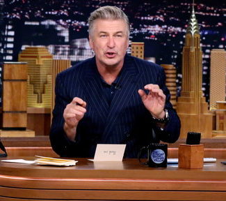 Watch Jimmy Fallon and SNL's Alec Baldwin write thank you notes to the Presidents Cup, Twitter, 10 Cent Wing Night and so much more on the Friday, September 29, 2017 episode of the Tonight Show Starring Jimmy Fallon.