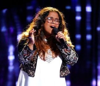 Watch The Voice Season 13 Episode 1 The Blind Auditions Premiere Night 1 Videos: Monday, September 25, 2017. Meet talented singer Brooke Simpson (age 26 of Hollister, North Carolina) sing Demi Lovato's hit song "Stone Cold." It was amazing! It was so amazing in fact that Jennifer Hudson threw her book at her. Adam, Jennifer and Miley gave her a well deserved standing ovation. It was fabulous! Did I mention that all four chairs turned around for her?!?!