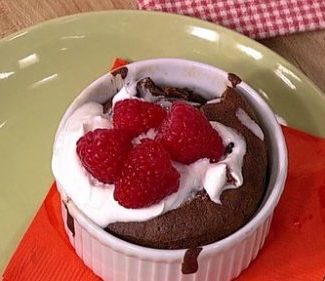 Watch Clinton Kelly, chef Michael Symon and chef Carla Hall make two ingredient chocolate souffle on the Wednesday, September 27, 2017 episode of "The Chew.