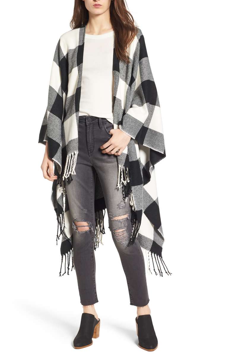 TREASURE & BOND Woven Buffalo Check Ruana Black White Combo buffalo check scarves