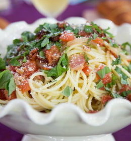 Watch Valerie Bertinelli show Matt Lauer how to make BLT spaghetti with spicy garlic bread on the Tuesday, October 10, 2017 episode of the Today show.