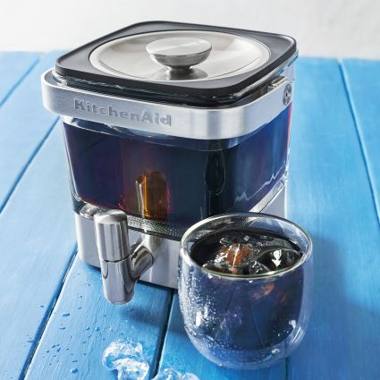 KitchenAid® Cold Brew Coffee Maker sur la table black friday sale