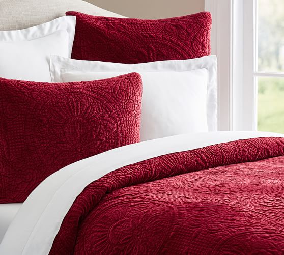 Pottery Barn VELVET MEDALLION QUILT & SHAM - RUBY pottery barn cyber monday sale premier day event
