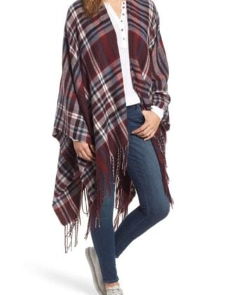 TREASURE & BOND Plaid Fringe Cape Burgundy Combo plaid capes fall winter thanksgiving