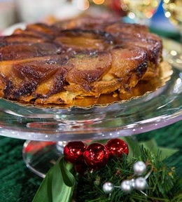 Watch former White House pastry chef and cookbook author Bill Yosses make a maple apple tarte tatin on the Wednesday, December 20, 2017 episode of the Today show. This dessert is a favorite of former President George W. Bush's!