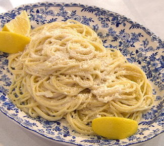 Watch Food Network "The Kitchen" co-host and cookbook author, Katie Lee show Savannah Guthrie how to make two easy dishes on the Today show on Tuesday, January 16, 2018. I can't wait to prepare the delicious lemon pasta, and chicken and broccoli alfredo twice-baked spaghetti squash they made!