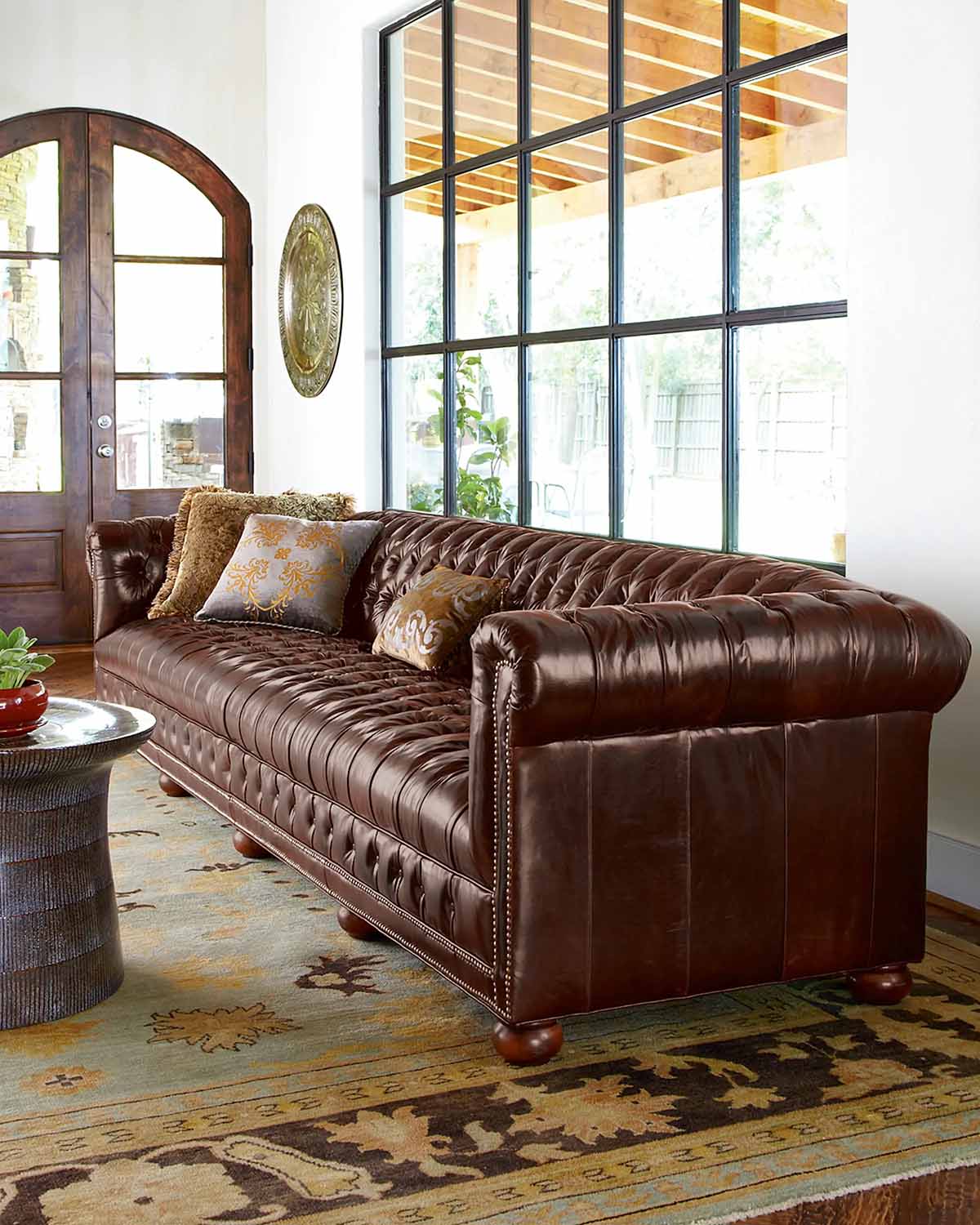 Old Hickory Tannery Executive 131.5L Chesterfield Sofa best leather chesterfield sofas living room