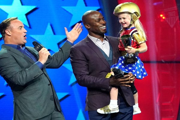 Watch "American Ninja Warrior" co-hosts Akbar Gbaja-Biamila and Matt Iseman, and Lylah the littlest Ninja Warrior on the Thursday, June 14, 2018 episode of Little Big Shots season 3 episode 8!