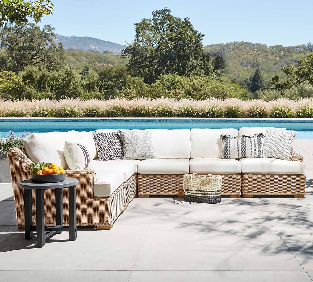 Pottery Barn Huntington Wicker 6-Piece Slope Arm Outdoor Sectional (127) Natural best wicker sectionals outdoor