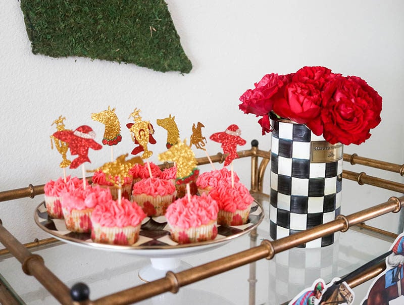 Lifestyle expert Candie Anderson has the scoop on why you need to add cake stands and cake plates to your Kentucky Derby party and bar cart decor.