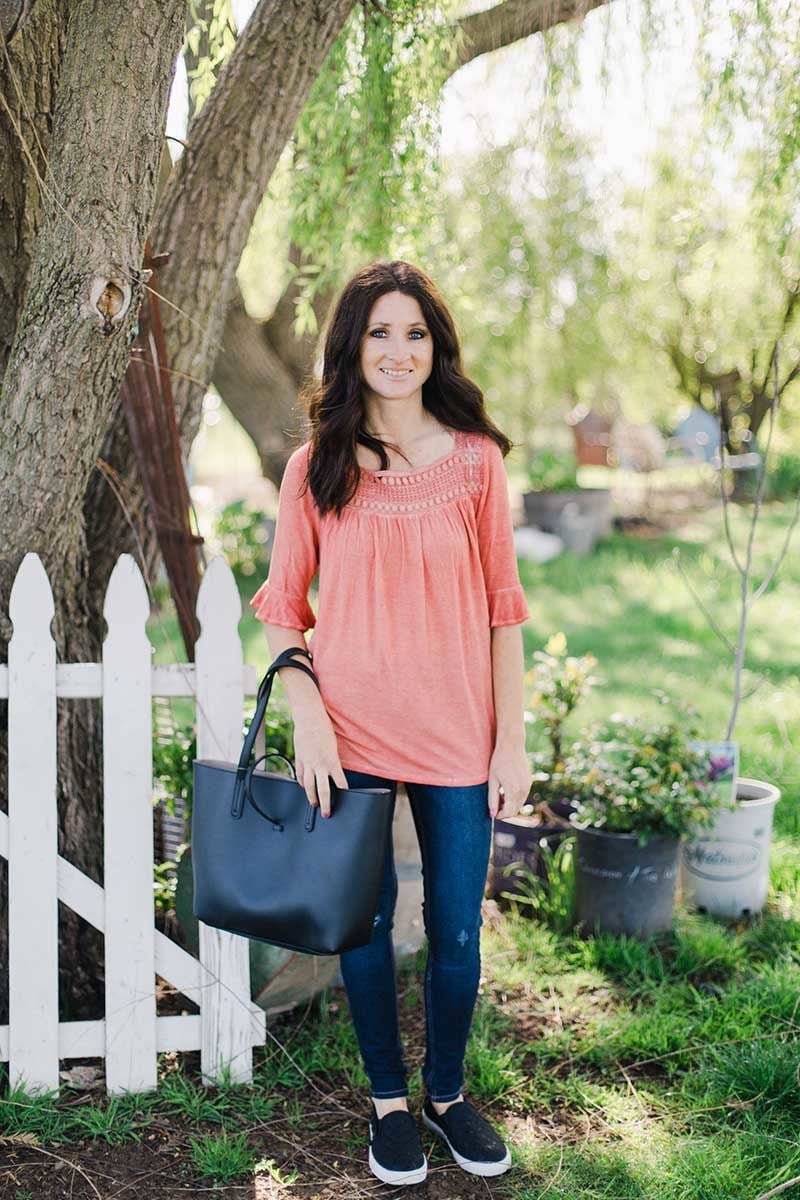 Style blogger Candie Anderson is wearing a Como Blu Women's Frill Sleeve Peasant Top from Walmart Fashion We Dress America.