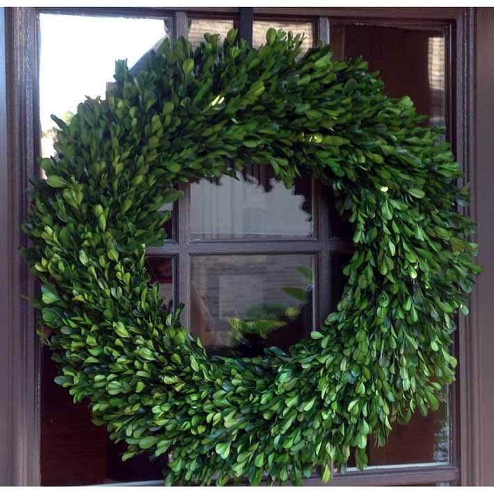 Gracie Oaks Preserved Boxwood Wreath summer wreaths 