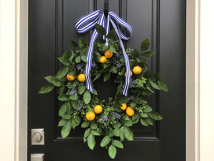 TwoInspireYou Taste of Summer Boxwood and Lemons Wreath summer wreaths
