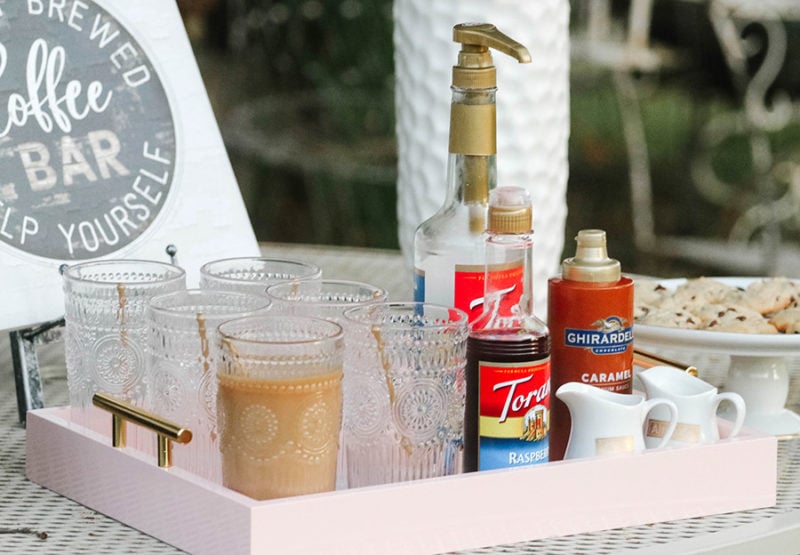  Lifestyle expert and blogger, Candie Anderson of candieanderson.com shares her Pioneer Woman matching Adeline clear glass glasses. They are perfect for her vintage chic bar cart.