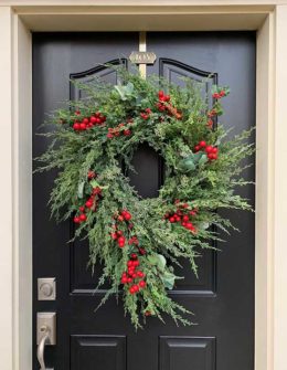 twoinspireyou Christmas Wreath holiday pine red berries holiday wreaths