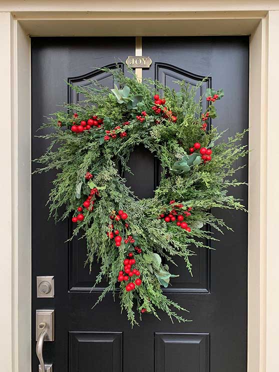 twoinspireyou Christmas Wreath holiday pine red berries holiday wreaths