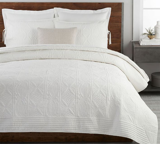 Pottery Barn Hanna Cotton/Linen Quilt & Shams white bedding