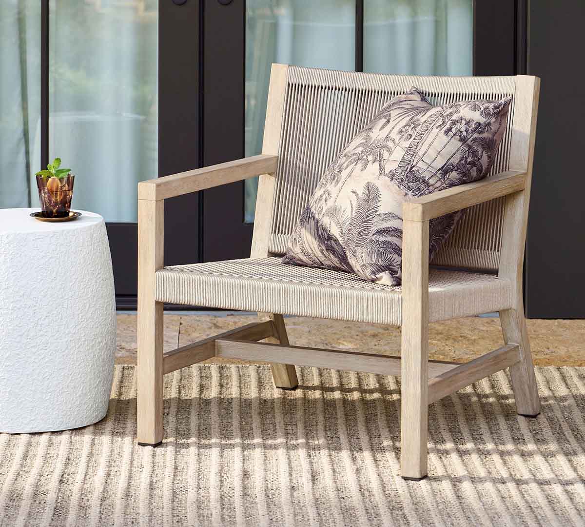 Pottery Barn Indio Coastal Mahogany & Rope Outdoor Lounge Chair Biscotti Oat Rope outdoor chairs