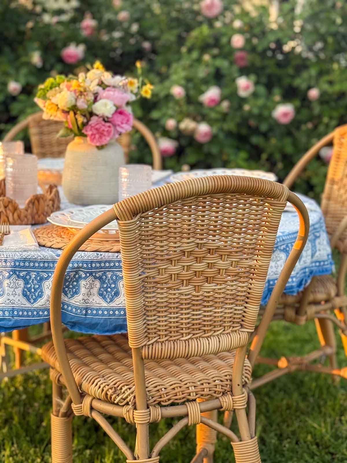 Pottery Barn Westport Wicker Outdoor Dining Outdoor Bistro Chair best outdoor wicker dining chairs candie anderson candieanderson