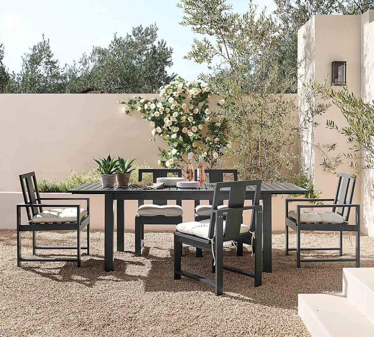 Pottery Barn Indio Metal Extendable Outdoor Dining Table (60-86) best outdoor metal dining tables