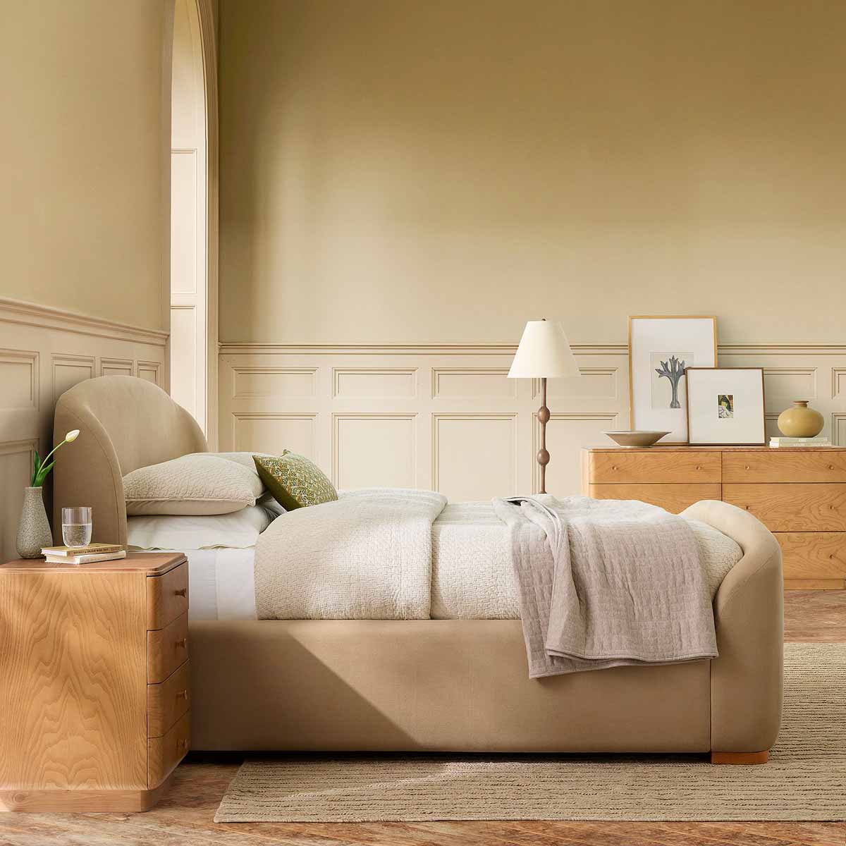 West Elm Pierce & Ward Upholstered Sleigh Bed Deluxe Linen, Camel upholstered wingback beds best
