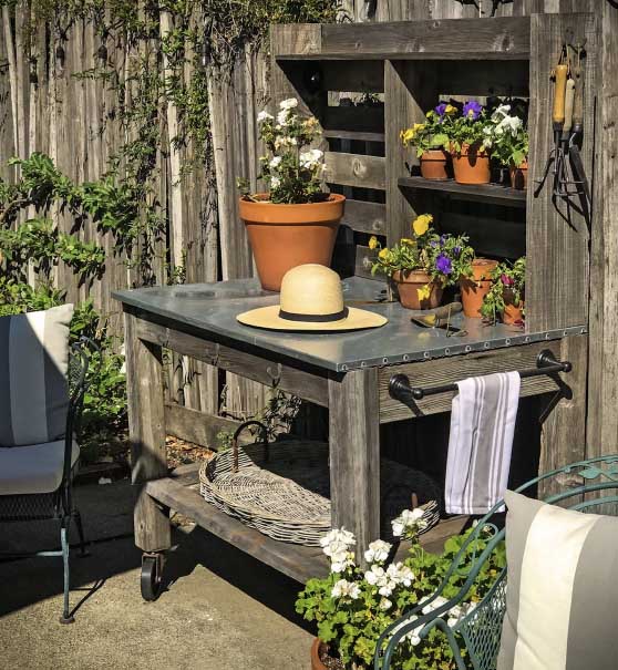 Lee Display Seasonals Potting Table Work Station best potting stations
