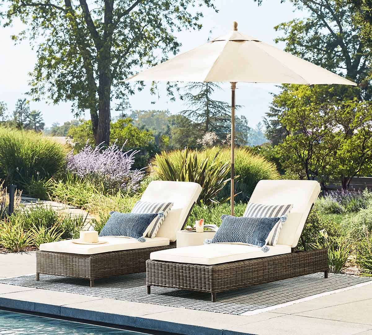 Pottery Barn Torrey Wicker Outdoor Single Chaise Lounge best wicker chaise lounge chairs