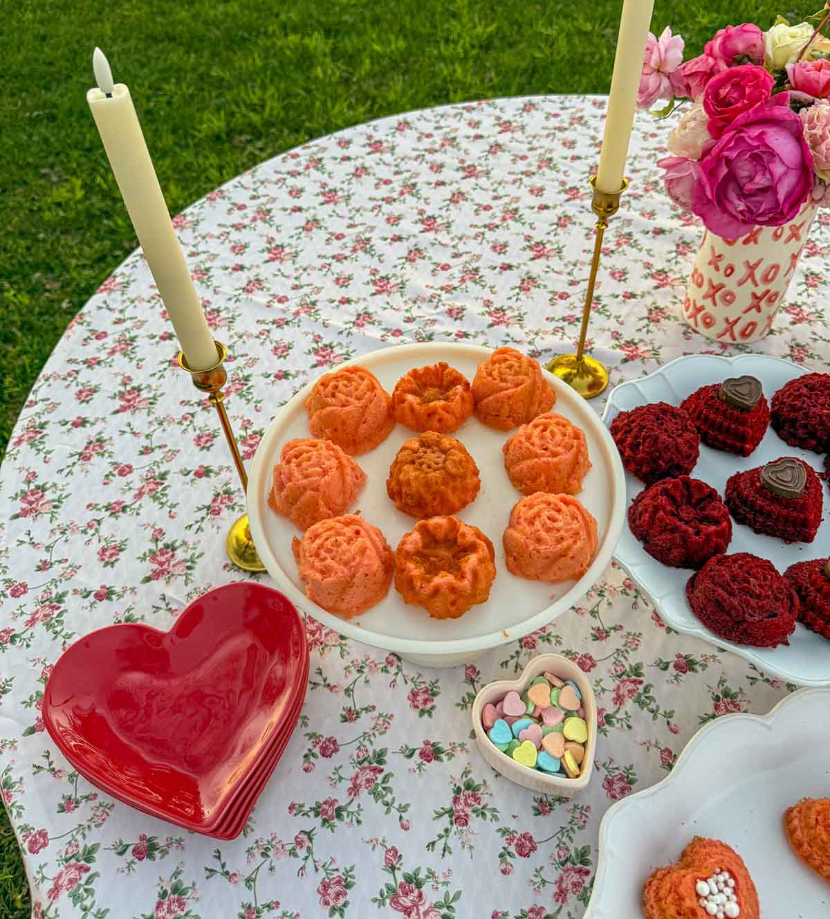 Entertaining expert, journalist and lifestyle blogger Candie Anderson of candieanderson.com shares the beautiful heart plates and tablescape essentials featured on her Valentine's Day dessert table.