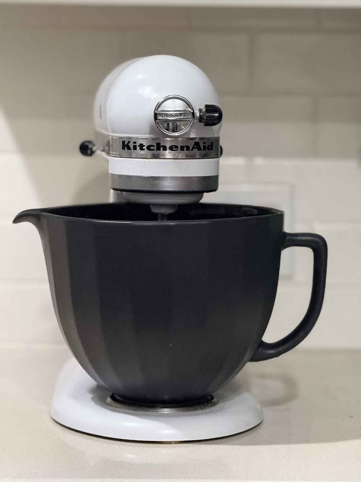 Entertaining expert, journalist and lifestyle blogger Candie Anderson of candieanderson.com shares how she made her homemade red velvet ice cream cake with her white KitchenAid stand mixer.