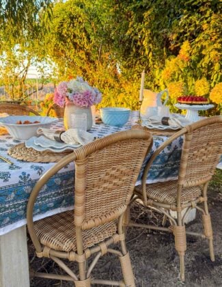 Entertaining expert, journalist and lifestyle blogger Candie Anderson of candieanderson.com shares the secret to creating a beautiful outdoor summer dinner party with items that you can save a bundle on at the Wayfair Black Friday in July event taking place July 23 and 24, 2026 only.