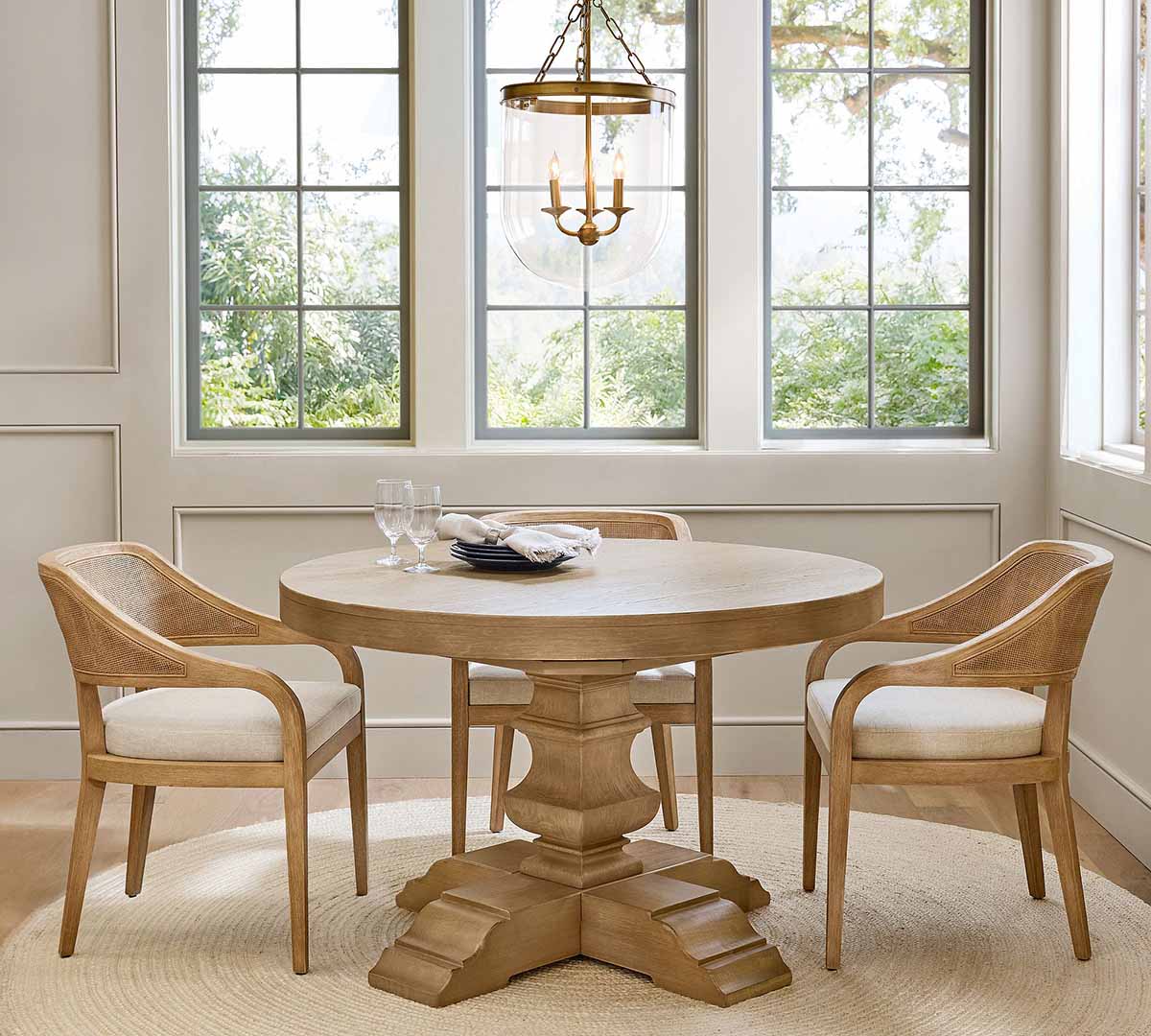 Pottery Barn Banks Round Pedestal Extendable Dining Table (48-72) Seadrift round pedestal dining tables best