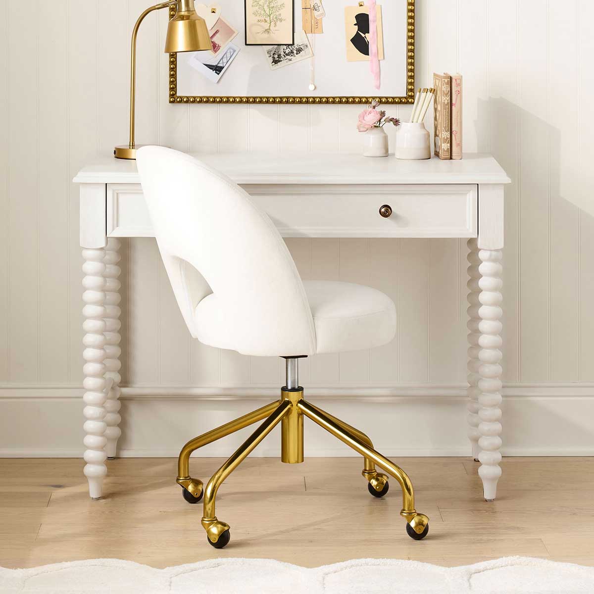 Pottery Barn Teen Chris Loves Julia Turned Wood Desk (40x21) Heritage White spindle desks best