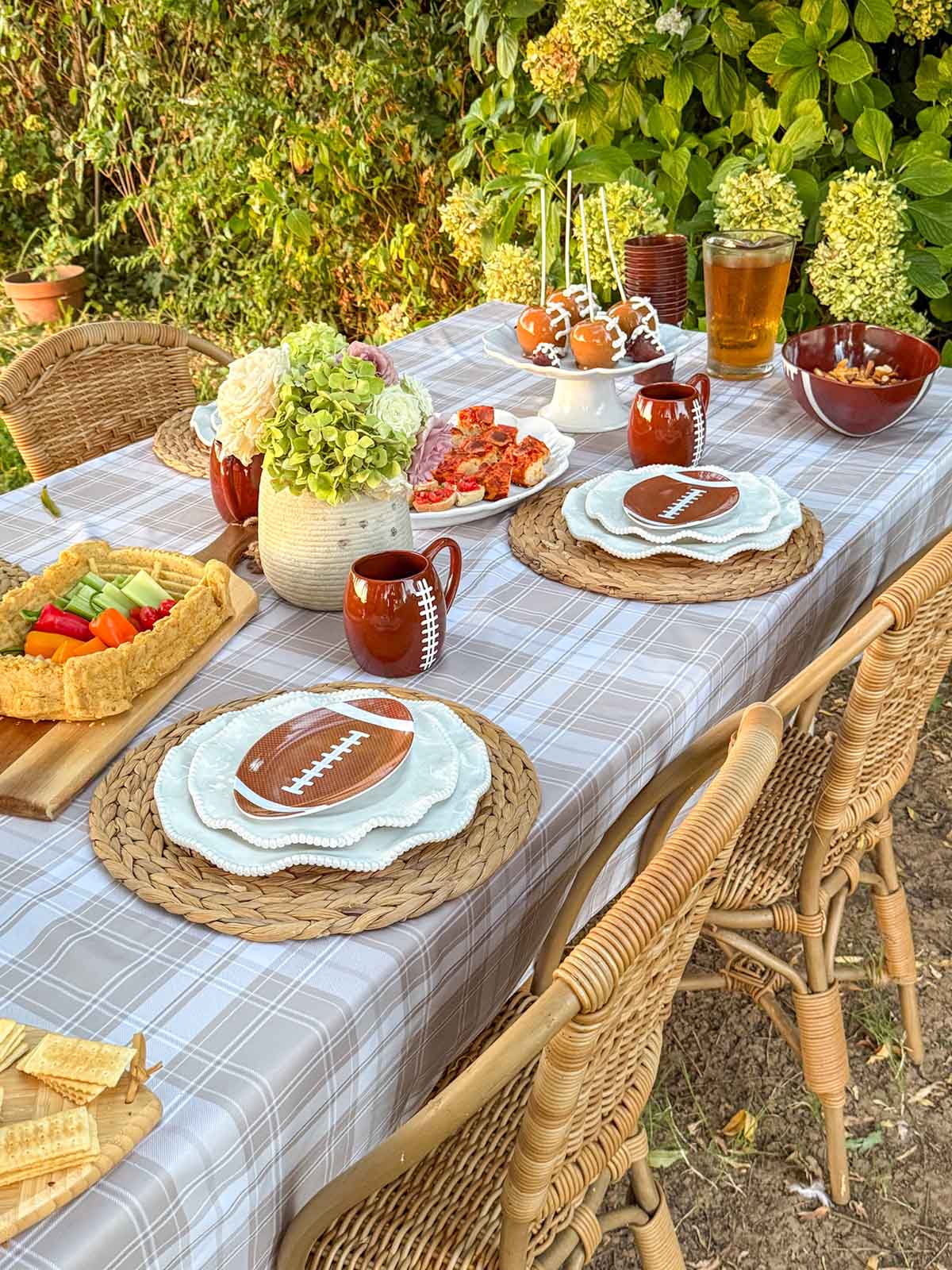 Entertaining expert, journalist, lifestyle blogger, food enthusiast and football fan Candie Anderson of candieanderson.com shares a closeup of her football tailgate tablescape.