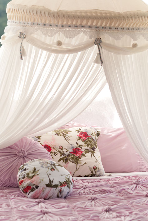 Rosette lilac rose 1 lazybones bedding 
