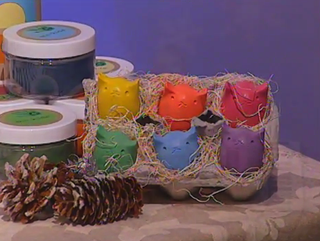 cute kitty crayons